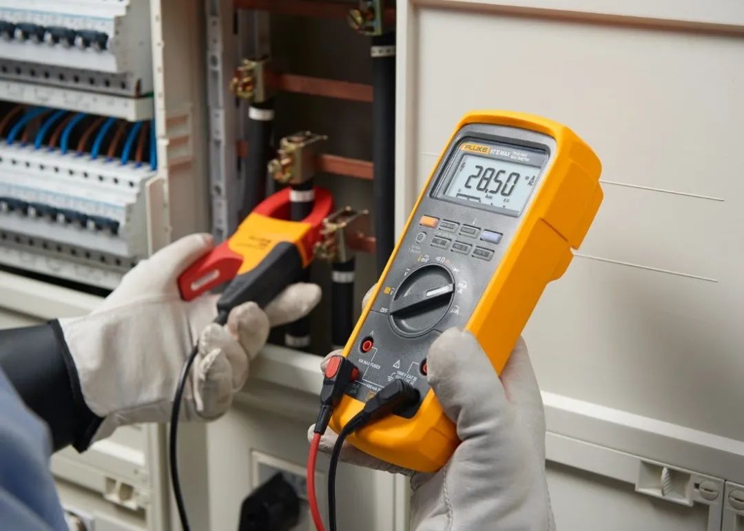 數(shù)字萬用表的精度指標(biāo) 數(shù)字萬用表的精度指標(biāo)