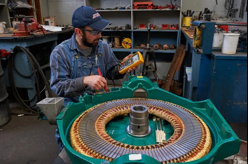 數(shù)字兆歐表FLUKE 1508測(cè)試電機(jī)絕緣電阻 數(shù)字兆歐表FLUKE 1508測(cè)試電機(jī)絕緣電阻