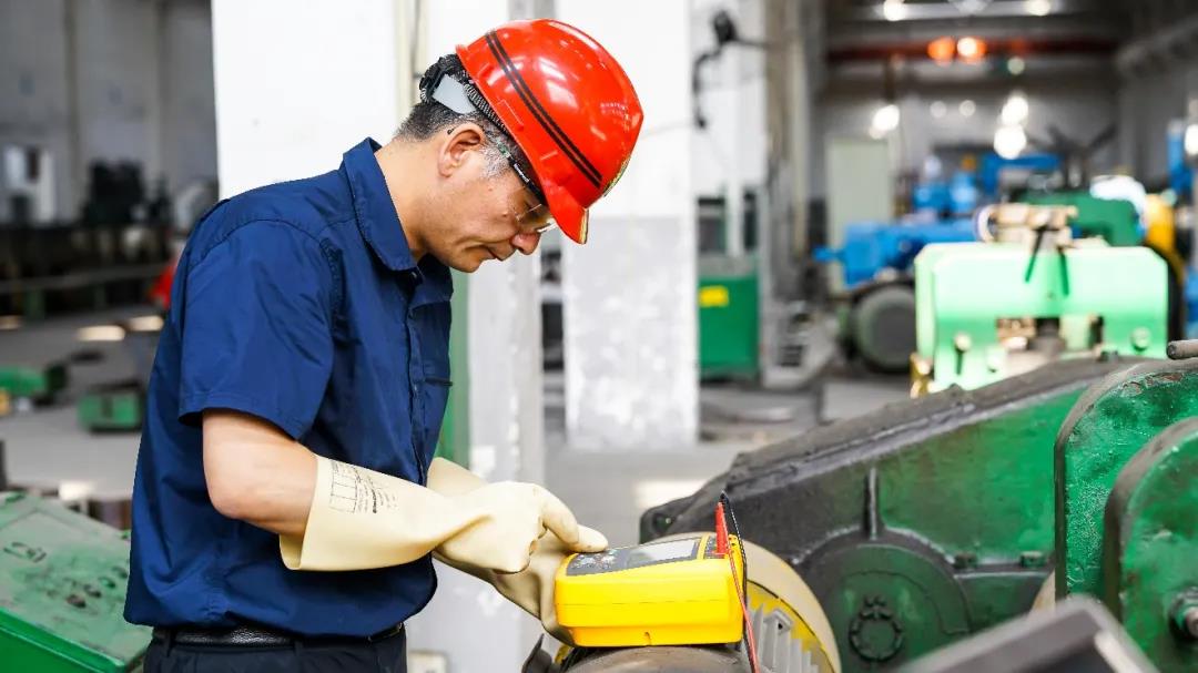 高壓兆歐表FLUKE 1537測(cè)試電機(jī)的絕緣電阻 高壓兆歐表FLUKE 1537測(cè)試電機(jī)的絕緣電阻